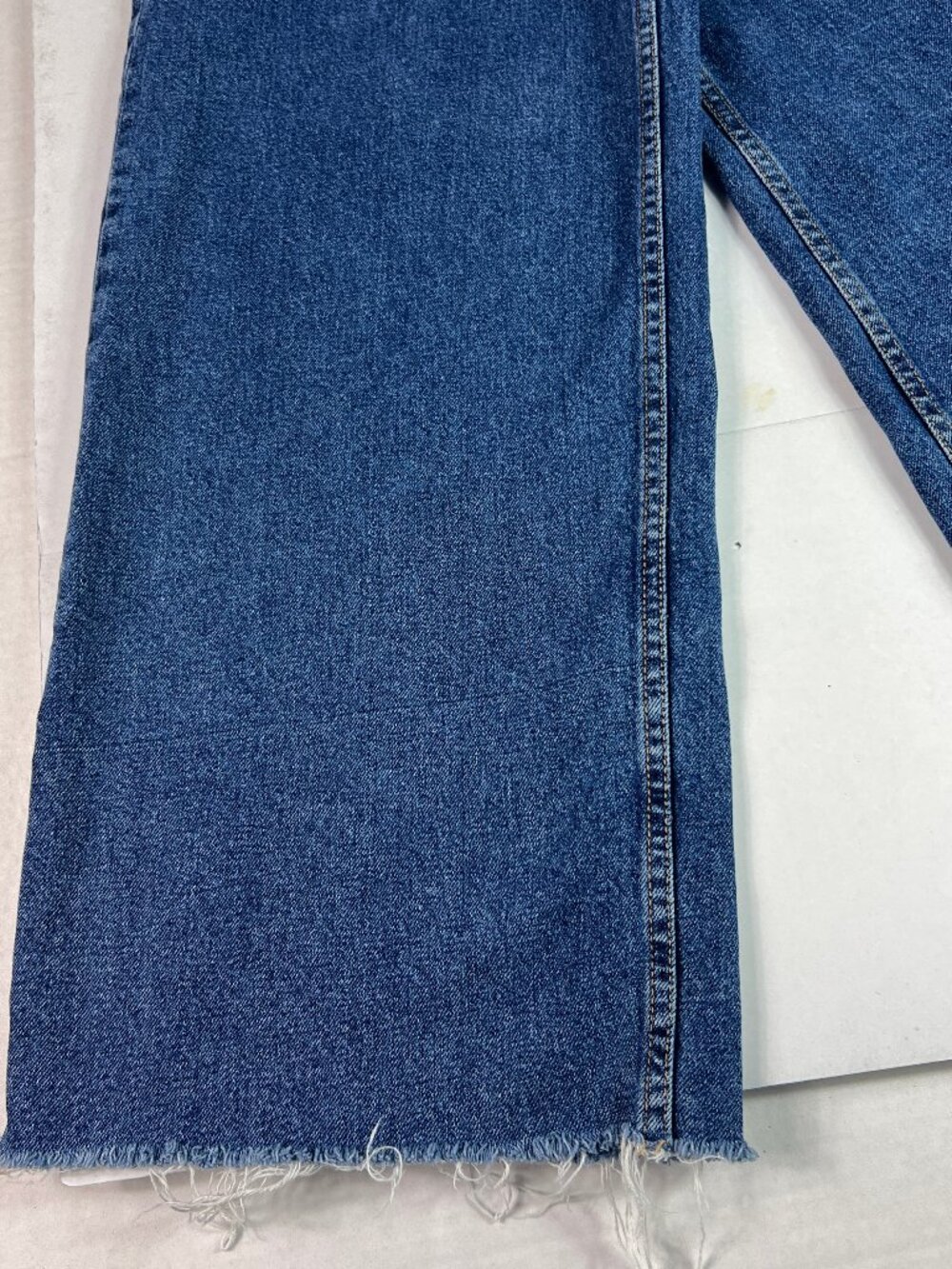Zara Jeans Women's 26x25* Mid Rise Wide Leg Crop Blue Faded Raw Hem Denim Tag 2 - Picture 6 of 16